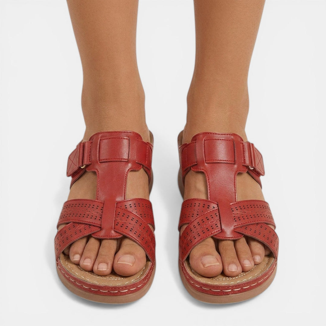 Sandalias rojas de plataforma para mujer. Calzado ortopédico cómodo con soporte de arco, estilo casual.