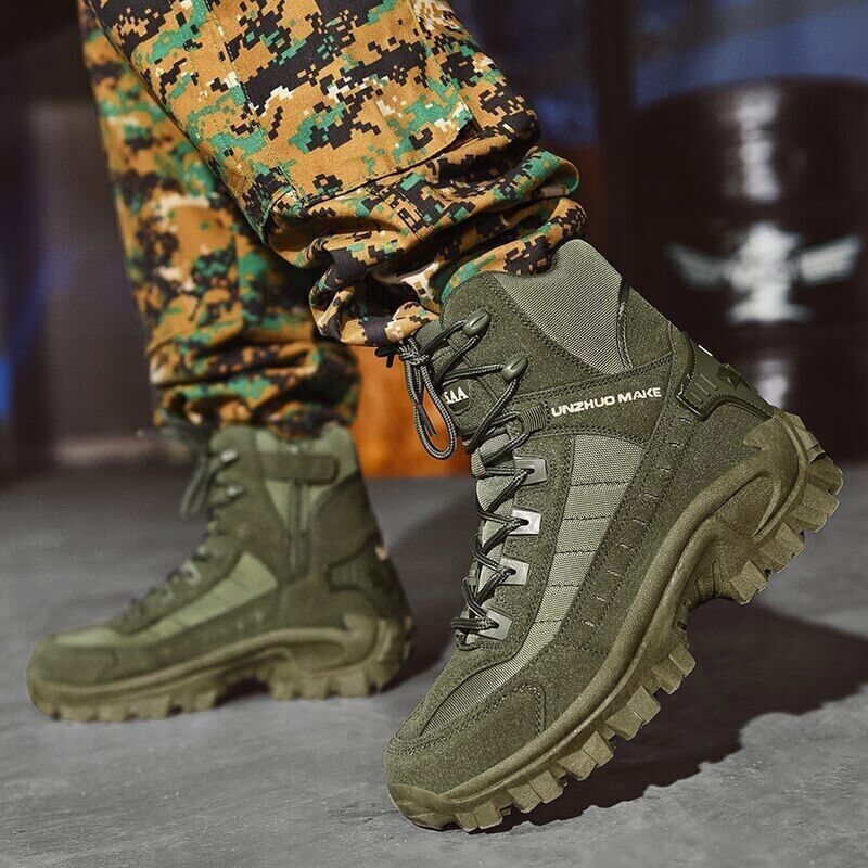 Botas de montaña unisex, impermeables y con protección antipinchazos para terrenos exigentes.