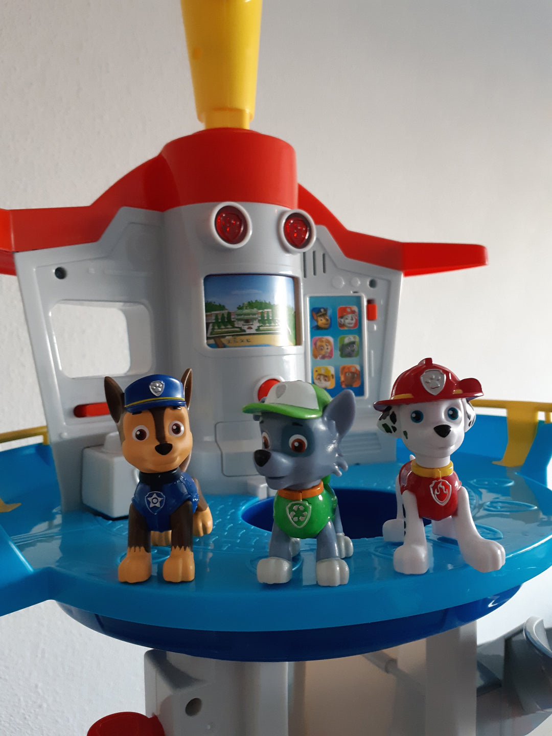 Regalo ideal: set de figuras y vehículos de La Patrulla Canina para niños. Diversión con sus héroes favoritos.