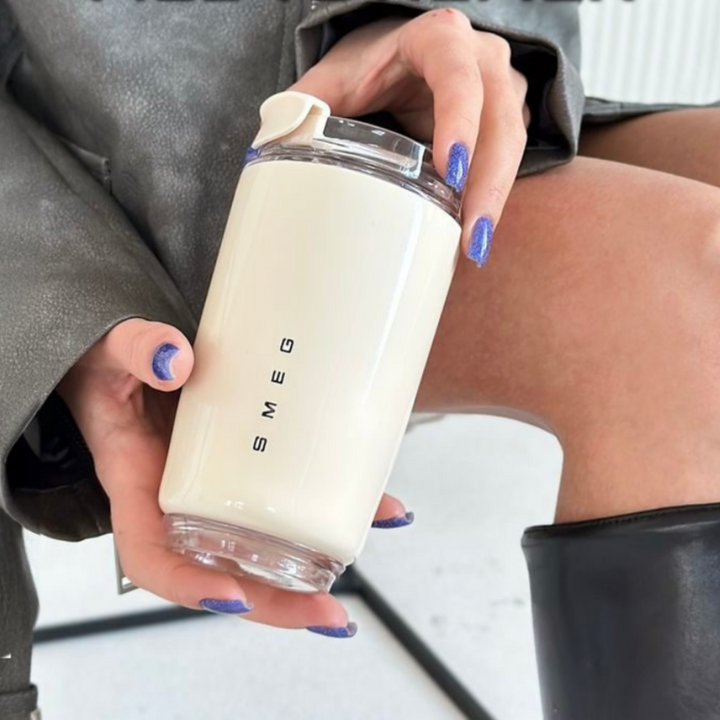Vaso isotérmico de 500ml, acero inoxidable. Perfecto para bebidas frías en gimnasio o calientes en viaje.