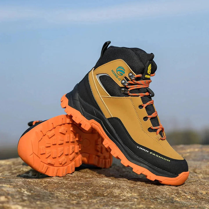 Botas laborales resistentes al agua y químicos, con puntera reforzada y suela antiperforación para hombre.