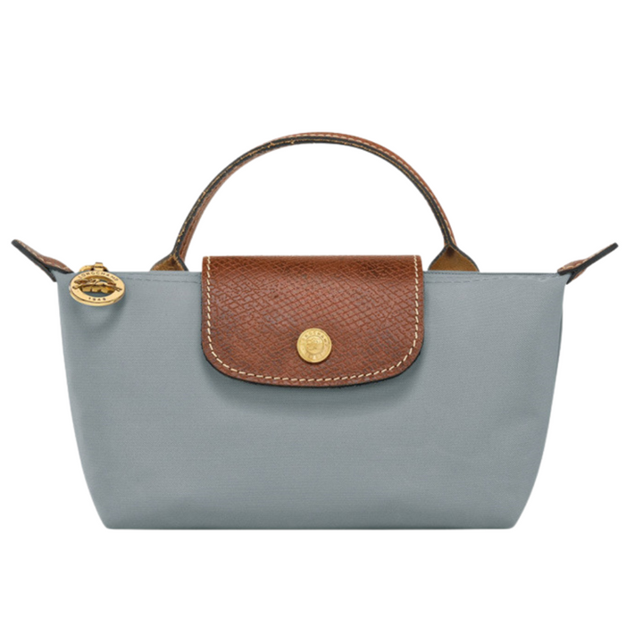 Moda femenina: bolso bandolera mini de poliamida reciclada, un accesorio imprescindible.
