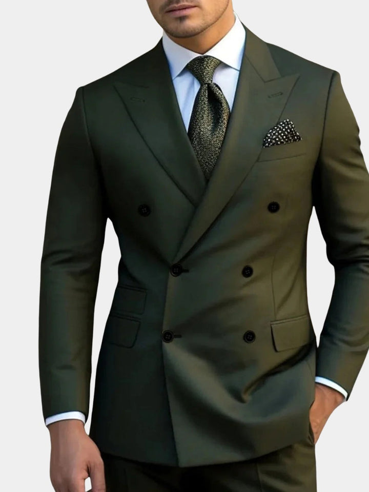 Traje de novio cruzado elegante para hombre con solapa de pico. Perfecto para boda y eventos formales.