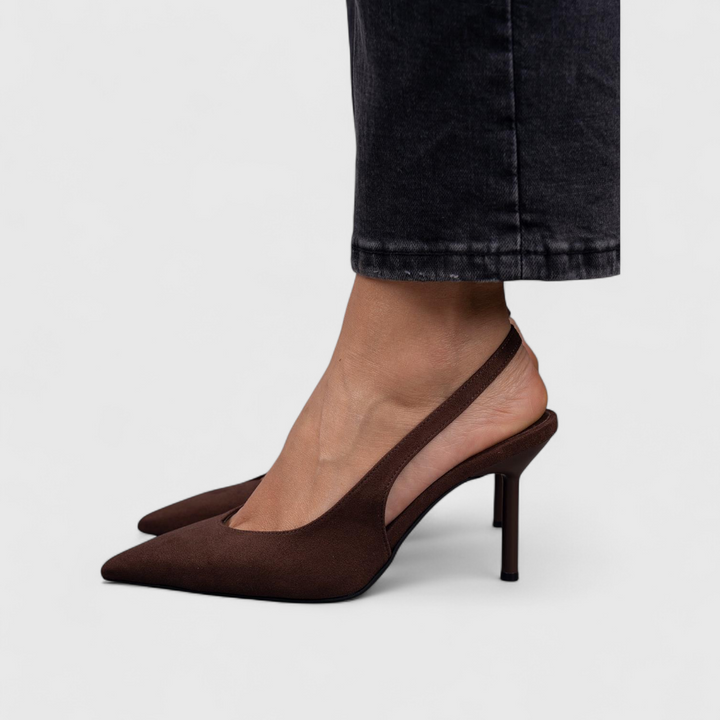 Zapatos de tacón slingback para mujer, diseño elegante con puntera fina y tacón kitten cómodo. Estilo versátil.