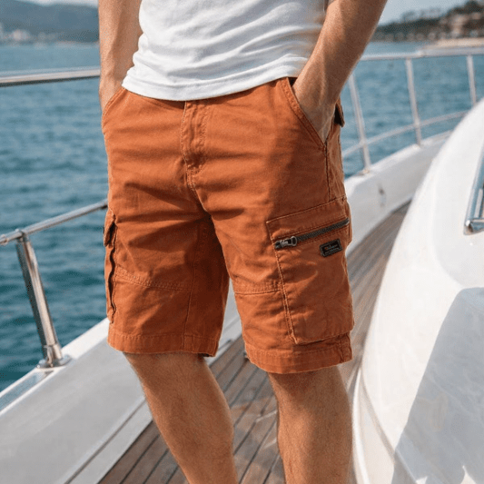 Bermudas cargo para hombre, diseño moderno y funcional. Perfectas para un estilo casual y de aventura en verano.
