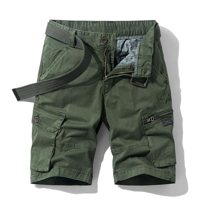 Pantalones cortos cargo masculinos, perfectos para el verano. Tejido ligero y diseño versátil para comodidad.