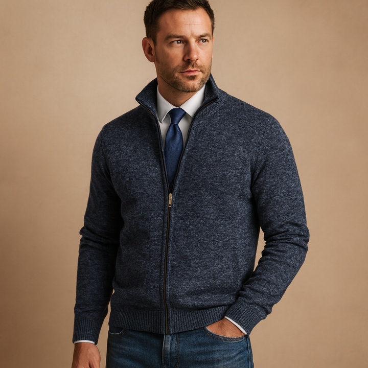 Cárdigan de hombre con cremallera, estilo clásico y punto fino. Una prenda versátil para tu armario casual.