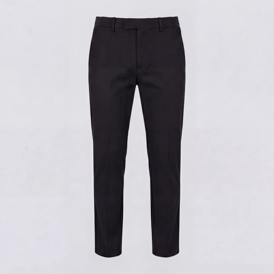 Primer plano de pantalones de vestir de hombre antiarrugas, tejido elástico para mayor libertad.