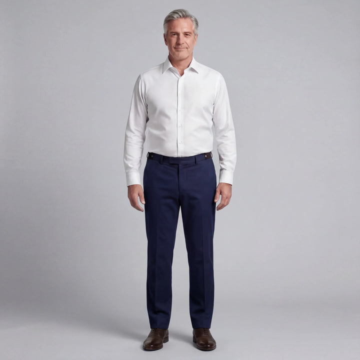 Pantalones de vestir para hombre, corte tapered, elásticos, antiarrugas; comodidad y estilo profesional.