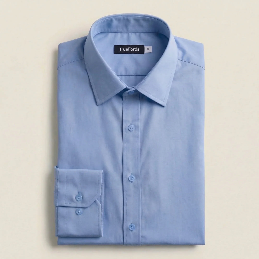Detalle de tela de camisa antiarrugas para hombre. Tejido elástico, sin planchado y de fácil cuidado.