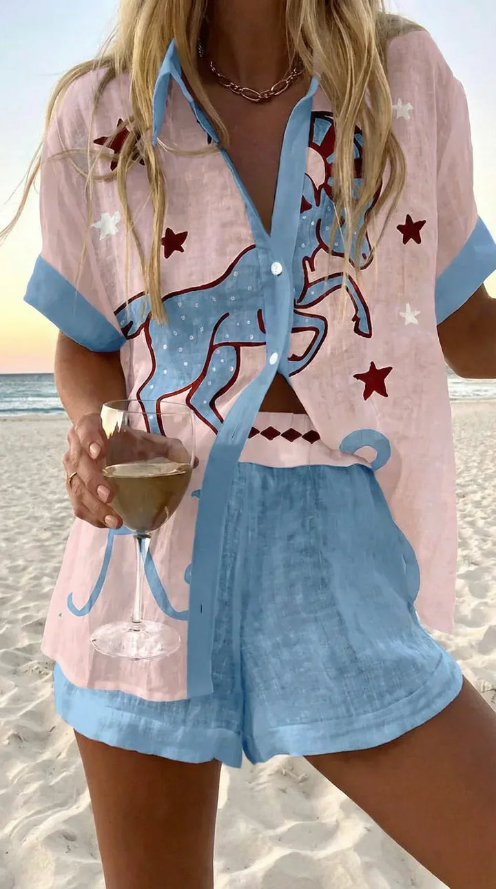 Conjunto de dos piezas para mujer: camisa estampada de verano y shorts a juego. Ropa holgada perfecta para días soleados.
