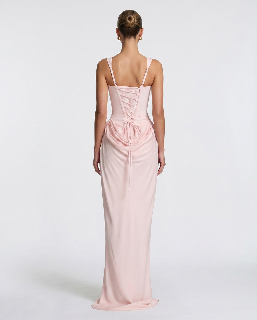 Vestido de moda, maxi con corsé y efecto reloj de arena, elegante y femenino.