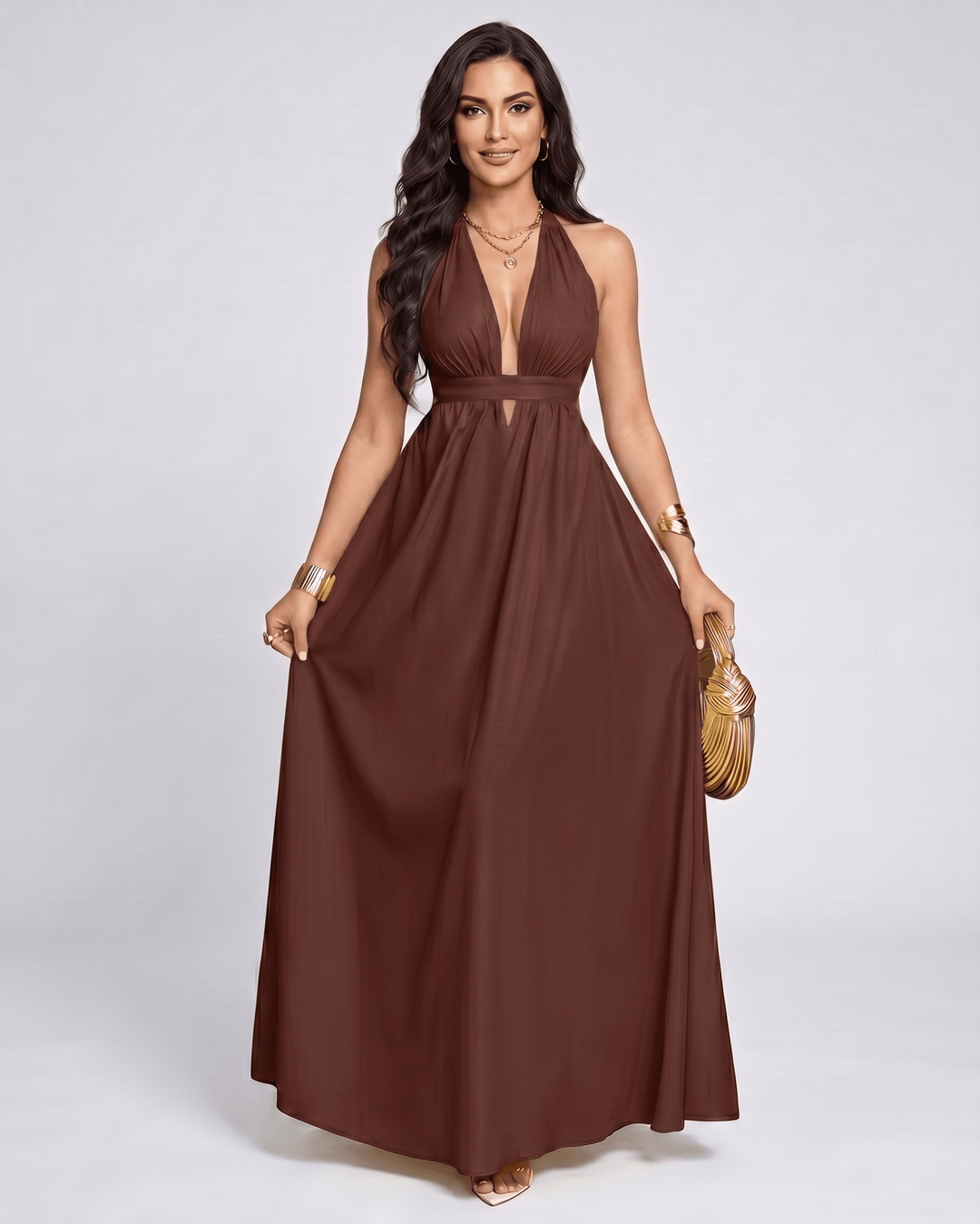 Moda femenina: Vestido largo y fluido para mujer, escote halter. Vestido maxi sin mangas.