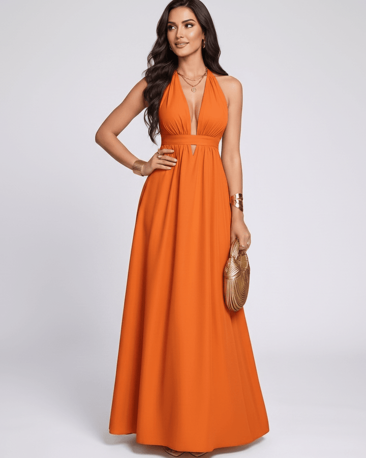 Moda femenina: Vestido maxi largo, escote halter. Vestido de verano fluido y sin mangas, muy elegante.