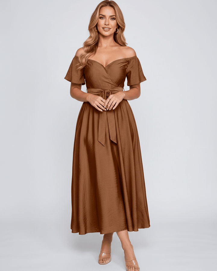 Vestido de fiesta maxi para mujer, elegante, hombros descubiertos, ideal para eventos de noche.