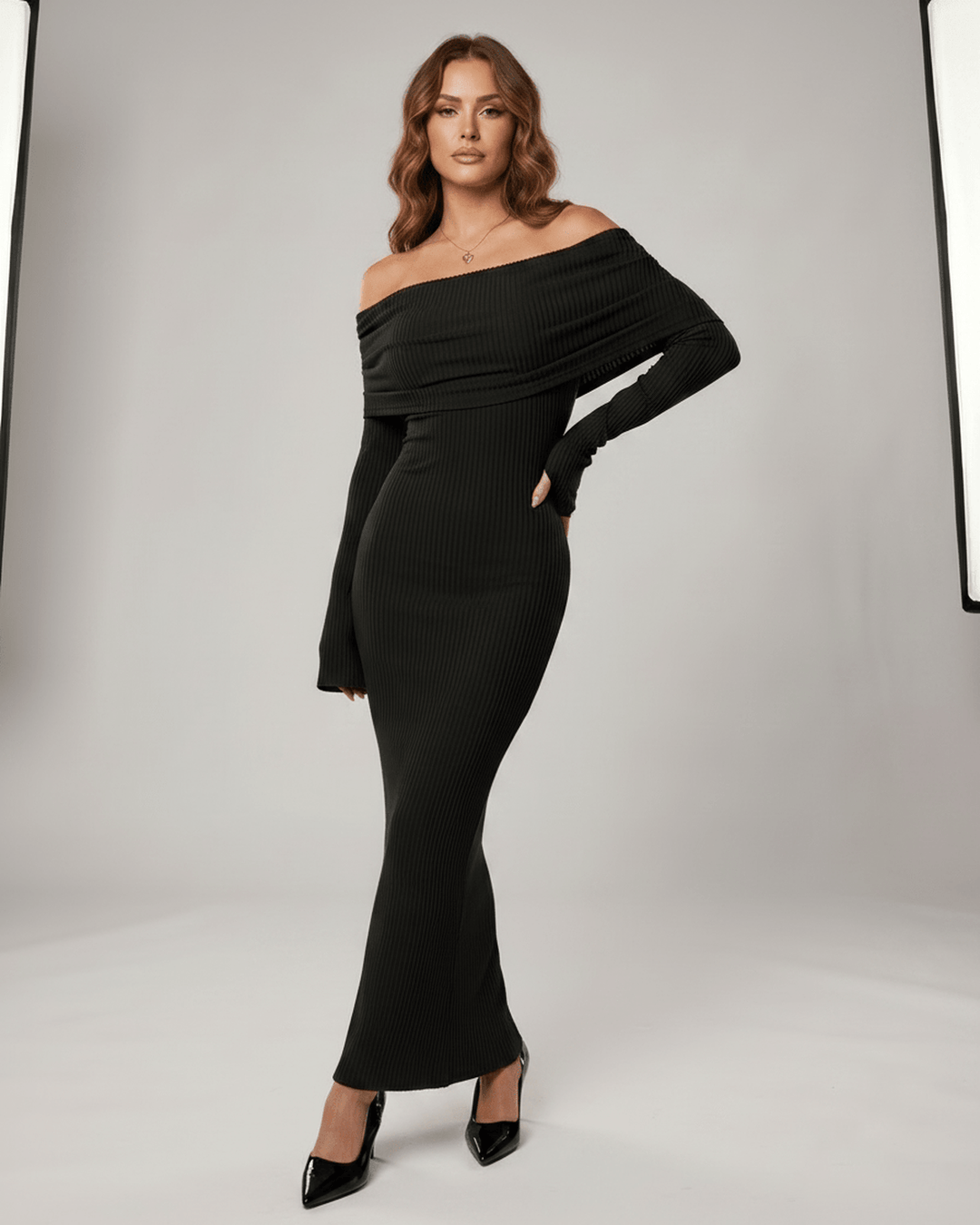 Ropa elegante mujer: Vestido maxi con escote descubierto, manga larga. Formal.
