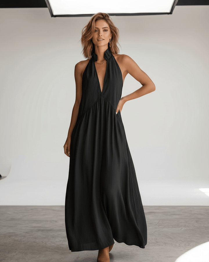 Vestido maxi halter elegante, cómodo, fluido y con bolsillos para mujer en verano.