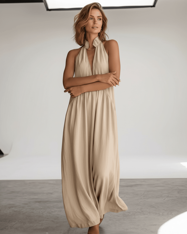 Vestido casual chic maxi halter, perfecto para un estilo relajado pero elegante en vacaciones.