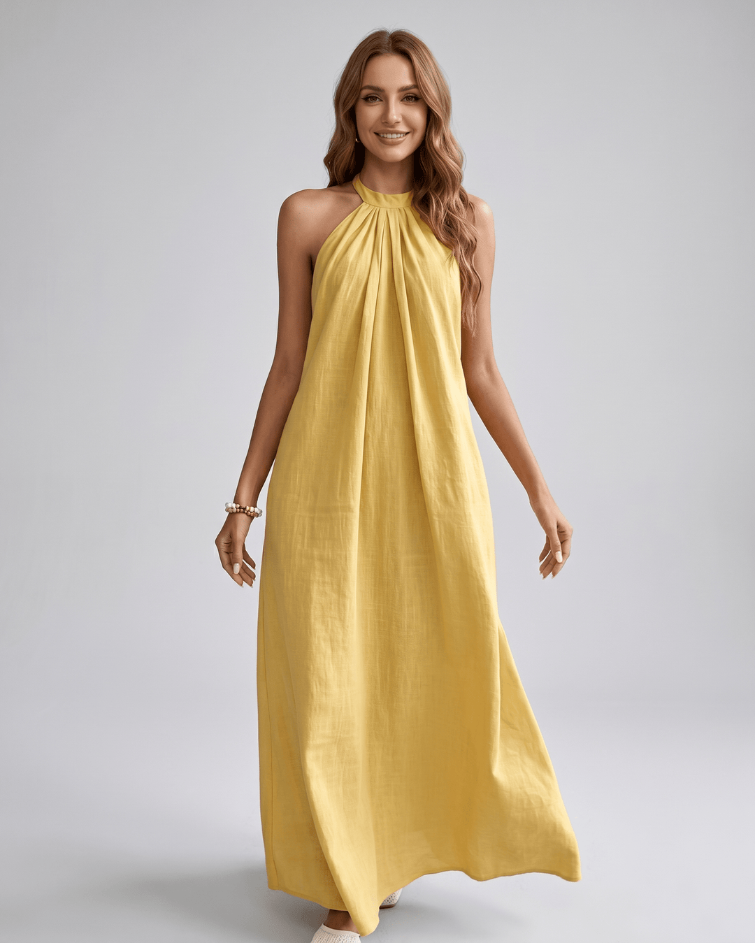 Vestido maxi halter para mujer, elegancia casual ideal para verano.