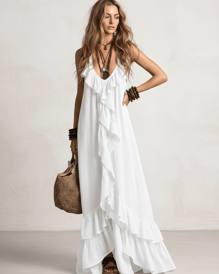 Vestido de verano bohemio con volantes y escote V, ideal para la playa.