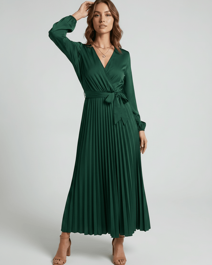 Vestido largo de mujer Elara, escote V, perfecto para eventos formales.