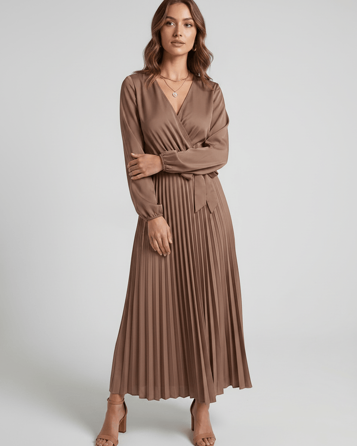 Vestido Elara, maxi, escote V, ideal para eventos especiales y bodas.