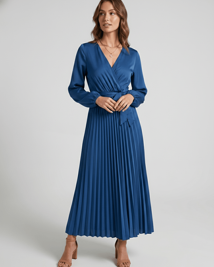 Vestido maxi Elara, corte largo y escote V, para un look atemporal.