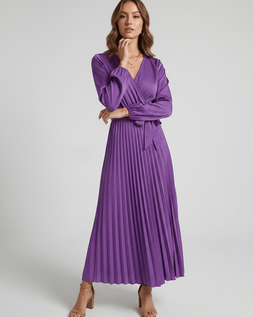 Vestido de mujer Elara, maxi, escote V, elegante y cómodo para todo el día.