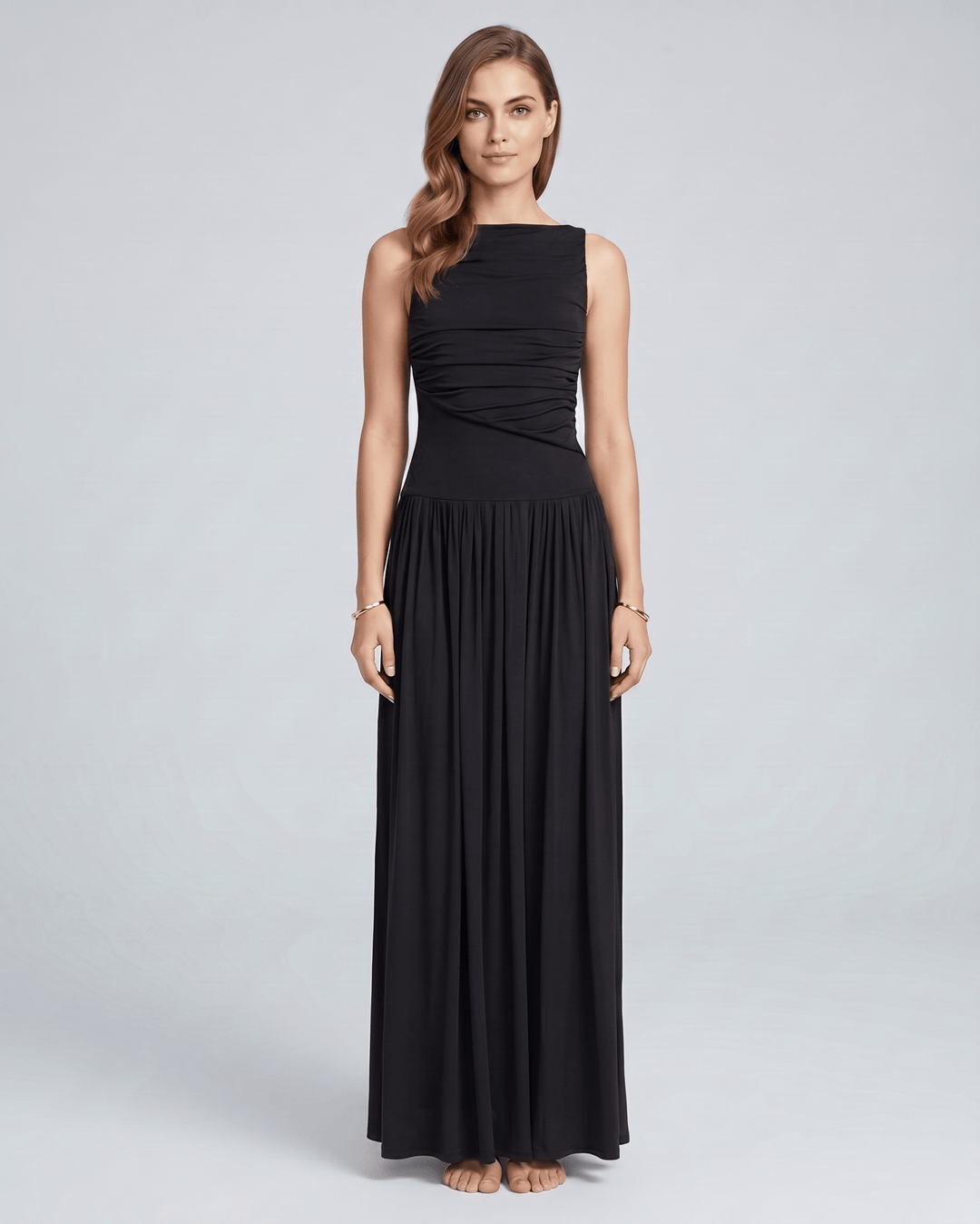 Vestido maxi Aurea cómodo y elegante, sin mangas, con escote barco y fruncido.