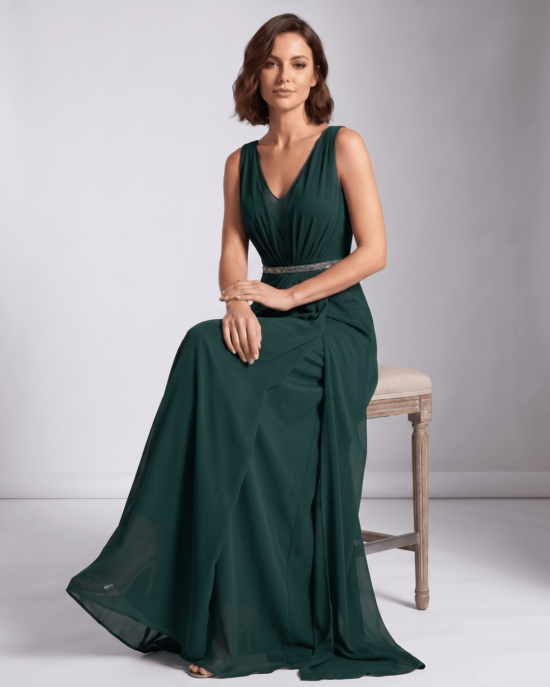 Vestido de noche formal para mujer, modelo Elara, largo, plisado, sin mangas, perfecto para fiestas.