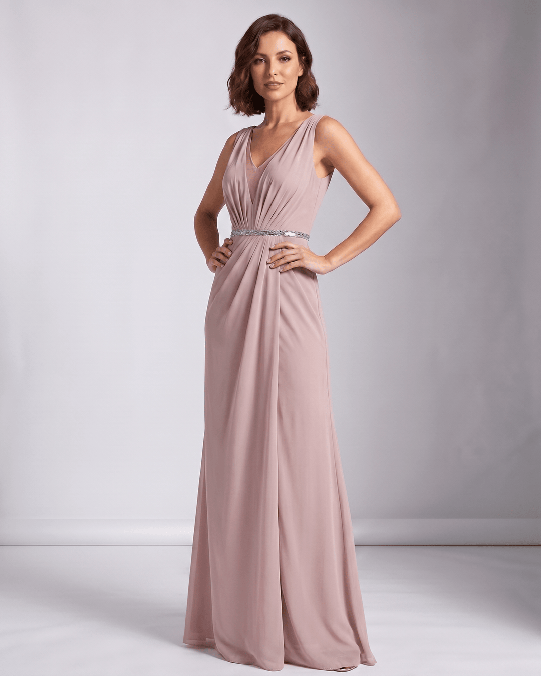 Vestido elegante maxi para mujer, ideal para bodas, fiestas o eventos formales, con escote V y plisado.