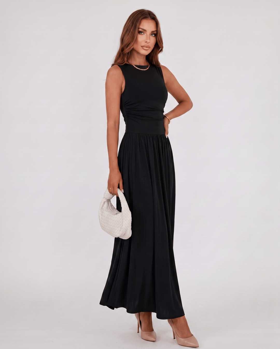 Vestido Aurelia, sin mangas, ideal como vestido maxi de moda para la temporada de verano.
