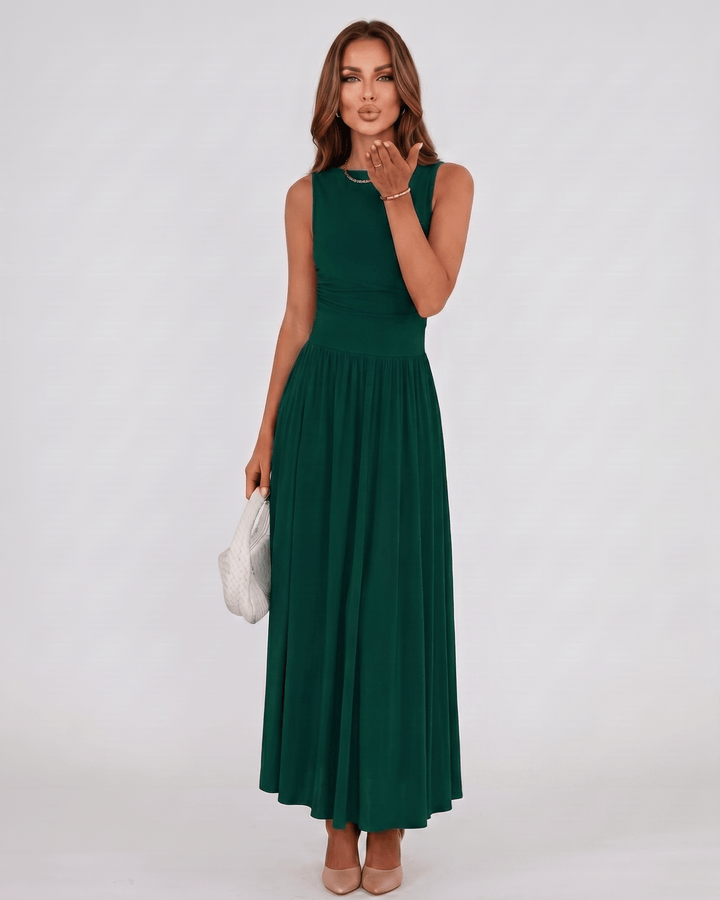 Vestido de mujer Aurelia sin mangas, perfecto para vestir elegante o casual, longitud maxi.