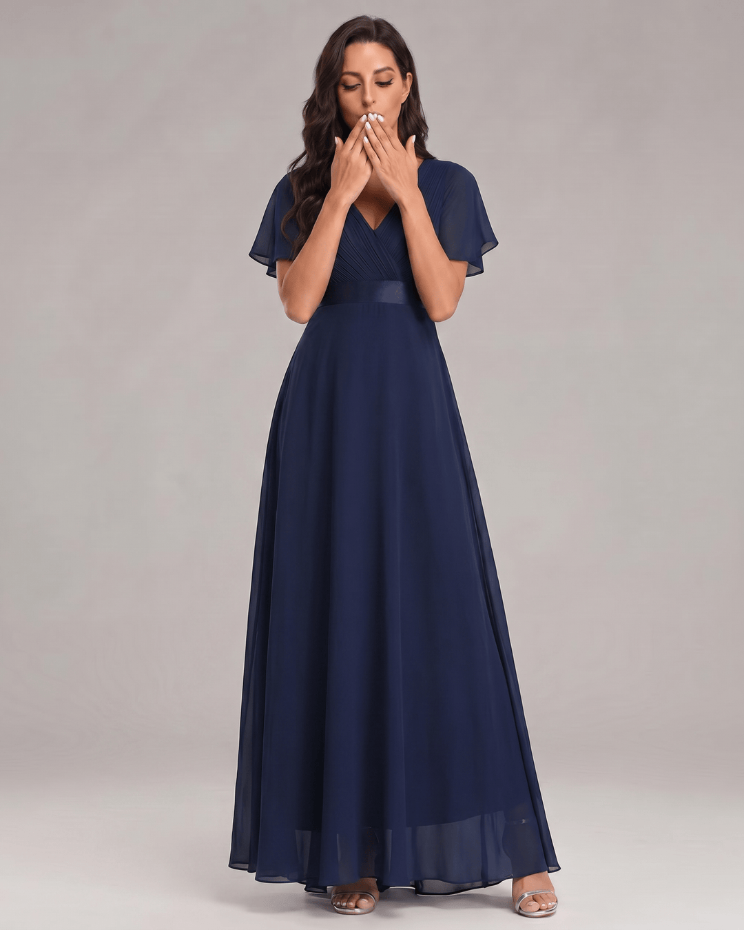 Vestido para boda, maxi, escote V, línea A, elegante y muy fluido.