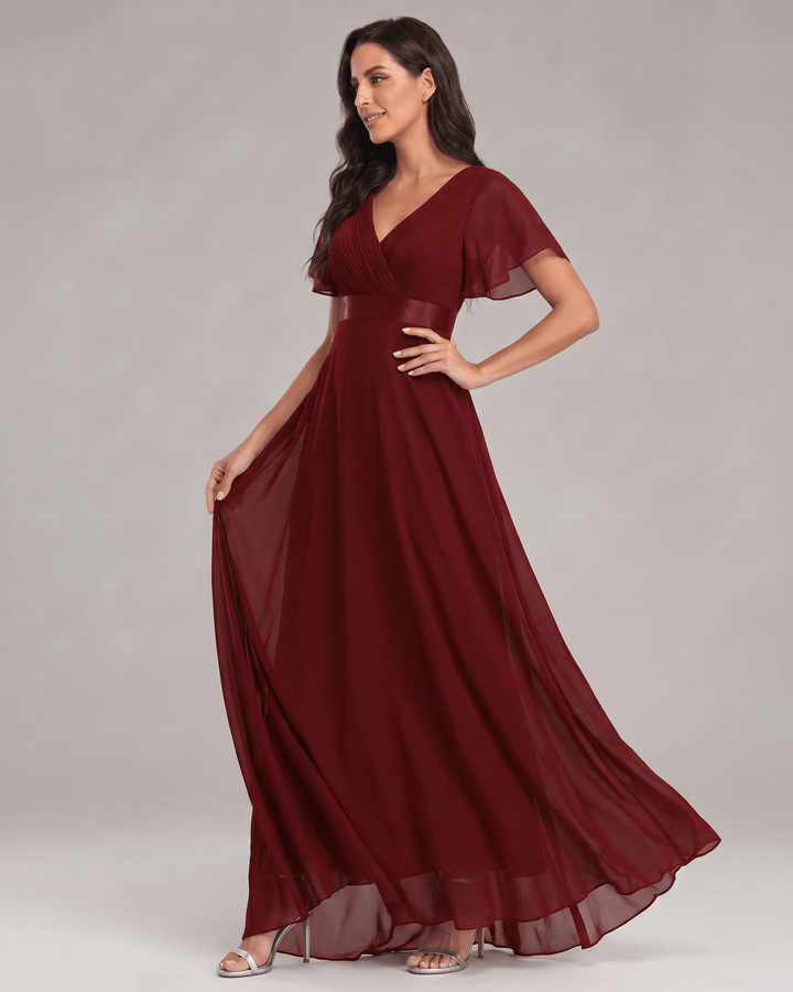 Vestido de fiesta, maxi, escote V, mangas cortas, ideal para noche.
