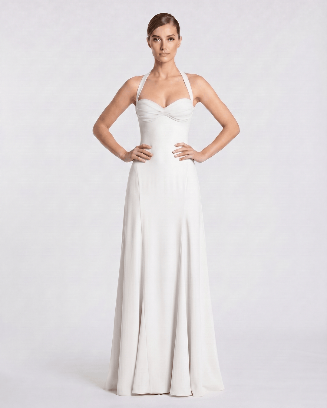 Vestido maxi de mujer, elegante y fluido, con escote corazón y tirantes halter para fiesta o boda.