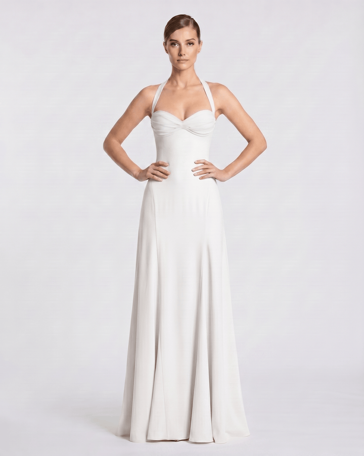 Vestido maxi de mujer, elegante y fluido, con escote corazón y tirantes halter para fiesta o boda.