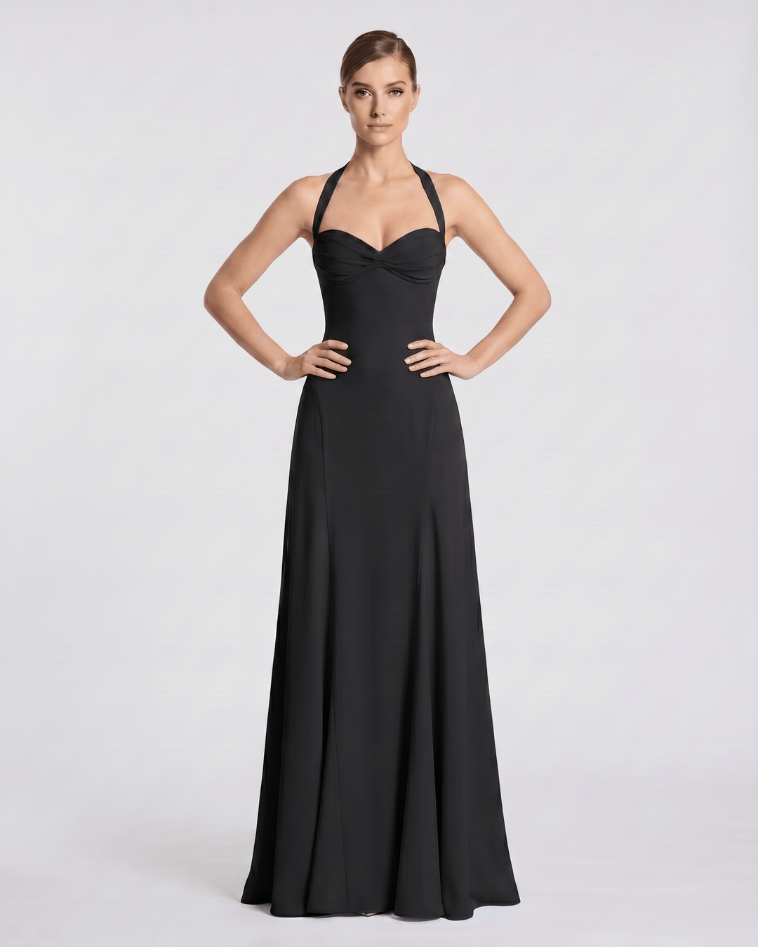 Vestido largo de mujer para fiestas y verano, con escote corazón y tirantes halter, muy fluido.