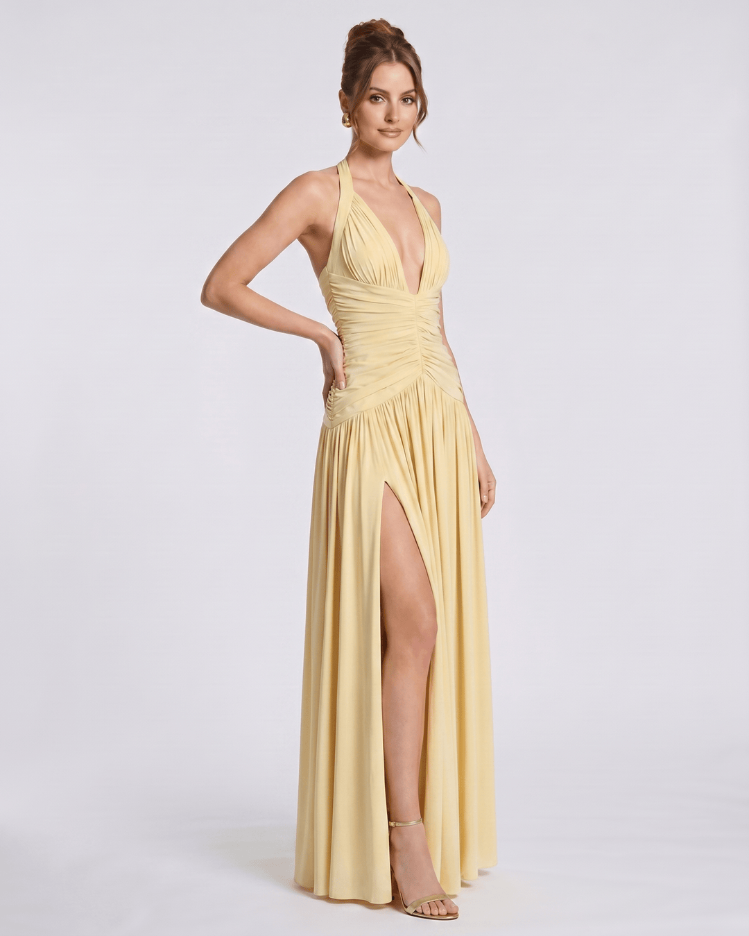 Vestido de noche formal maxi para mujer, con escote halter fruncido y abertura lateral.