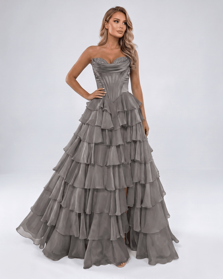 Elegante vestido maxi sin tirantes para mujer, escote corazón. Ideal para boda o gala.