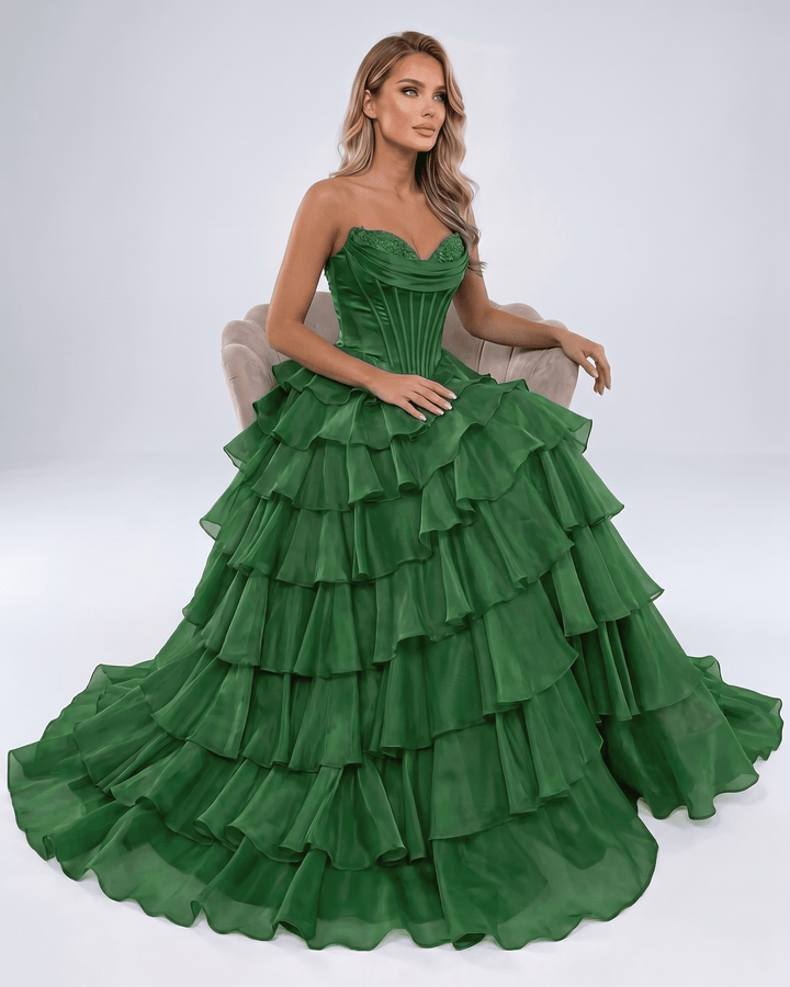 Vestido maxi de fiesta, escote corazón. Formal para mujer, con volantes y silueta A-line.