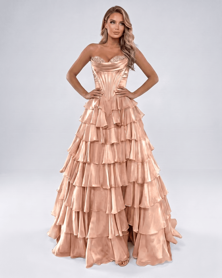 Elegante vestido maxi de noche para mujer, escote corazón. Volantes y silueta A-line.