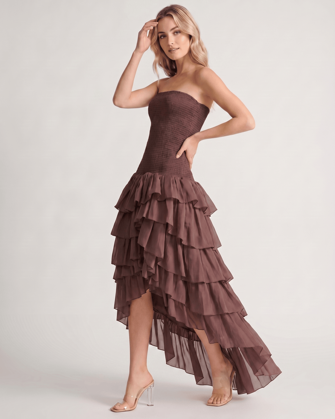 Elegante vestido maxi sin mangas, ideal para invitadas a boda o celebraciones.
