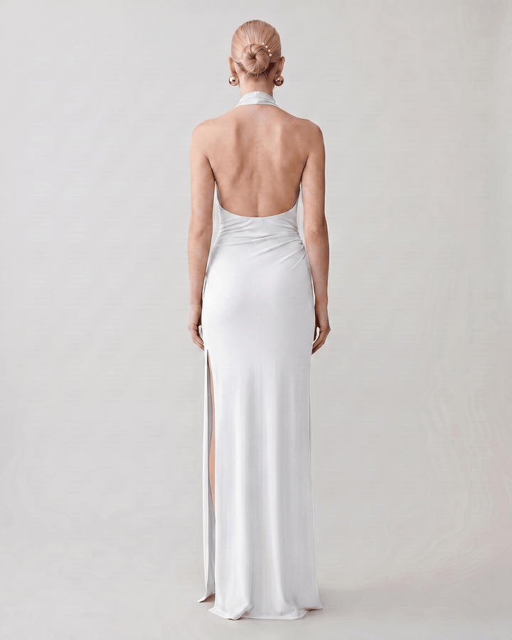 Vestido maxi para mujer, cuello halter, sin mangas, ideal para eventos de verano.