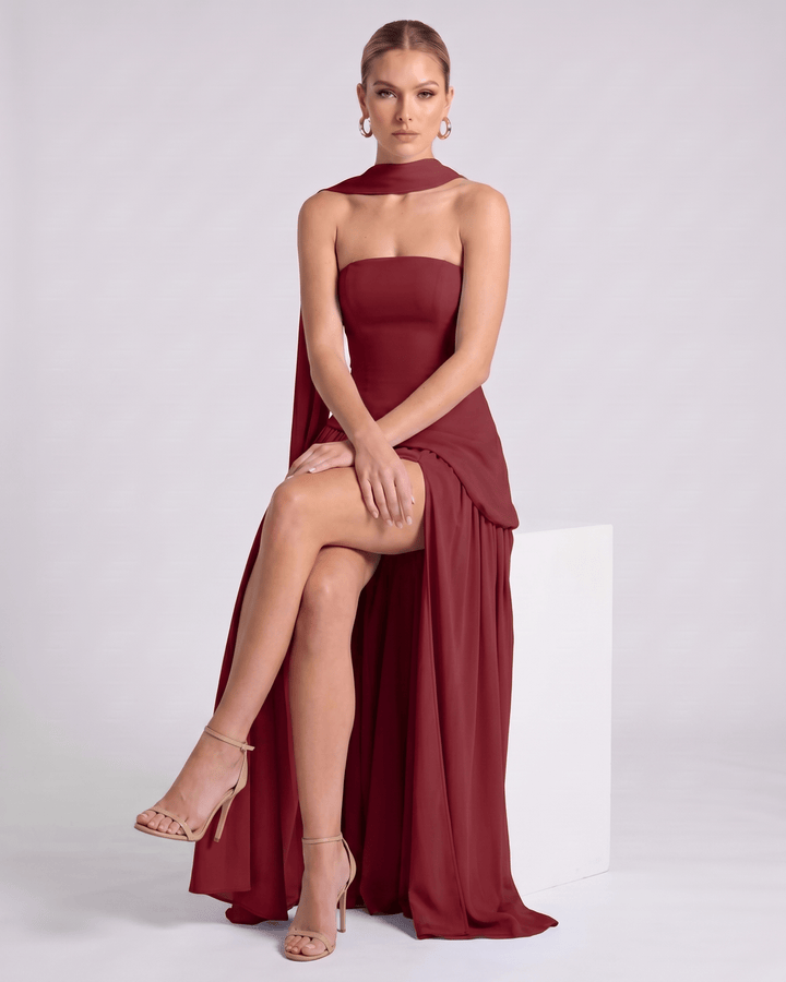 Vestido formal Aureline para mujer, sin mangas, estilo halter, falda plisada, noches especiales.