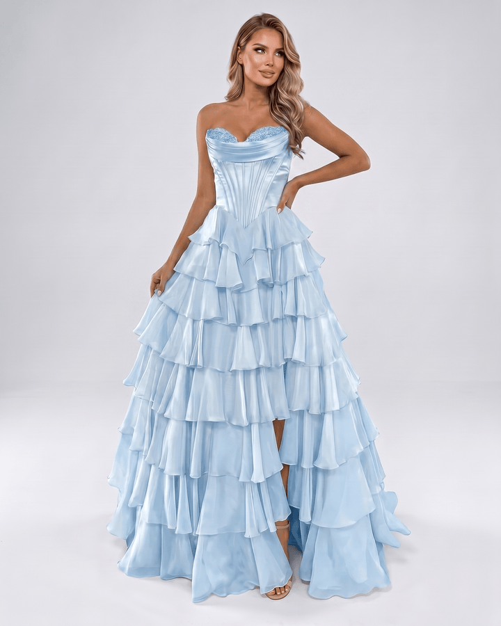 Vestido de mujer sin tirantes, escote corazón. Elegante maxi para noche, fiesta o boda.