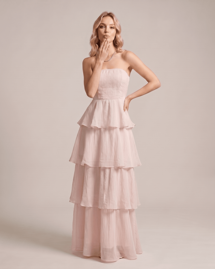 Vestido maxi elegante sin tirantes, perfecto para invitada de boda.