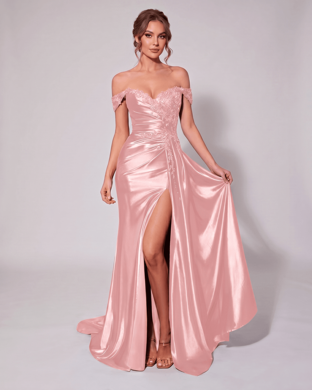 Vestido maxi veloura rojo, escote corazón, silueta sirena. Elegante para gala y noche.