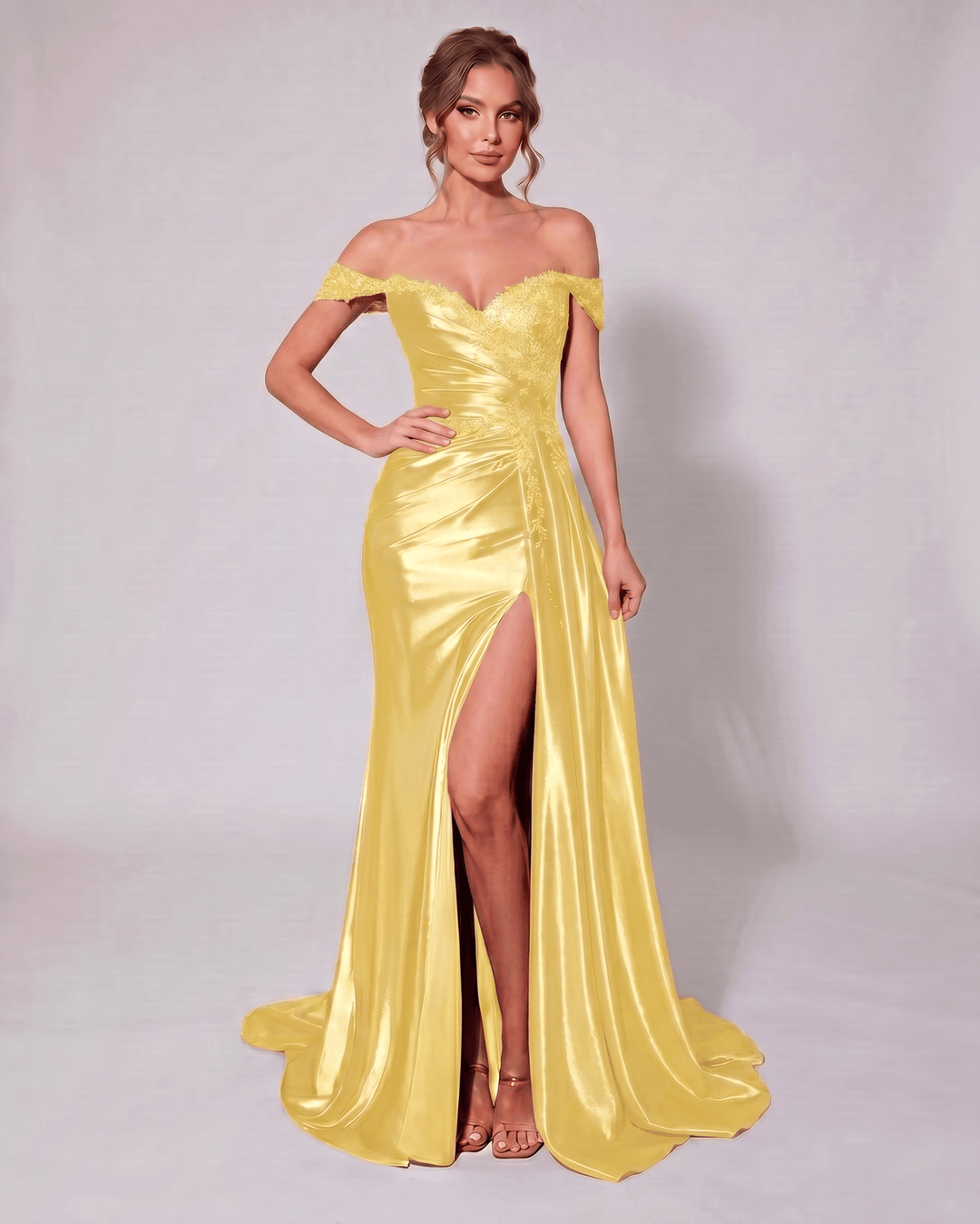 Vestido de graduación veloura añil, escote corazón, sirena. Profundo y misterioso.