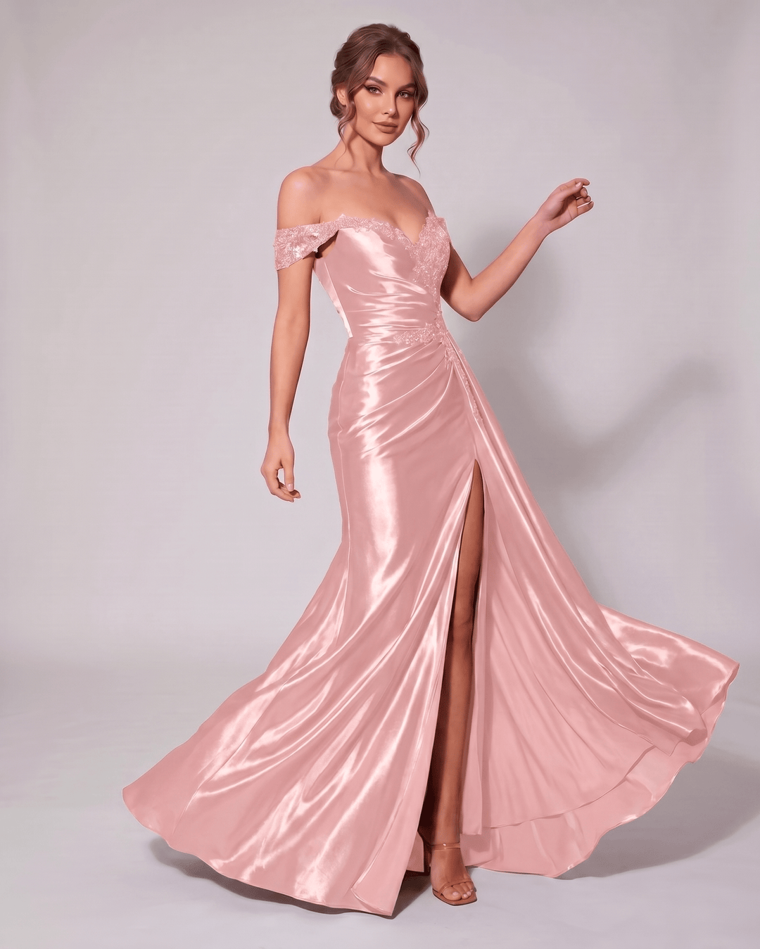 Vestido de graduación veloura verde, escote corazón, silueta sirena. Para mujer sofisticada.